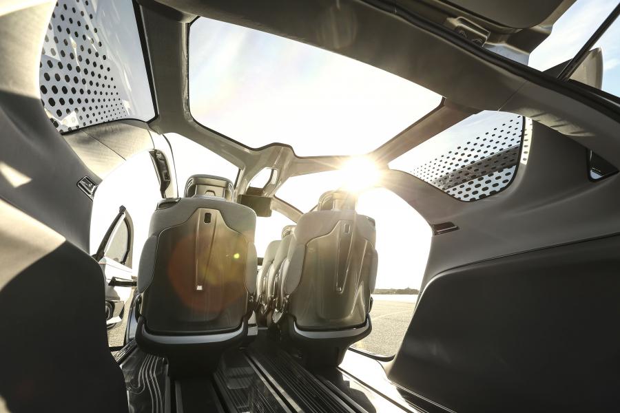 Интерьер Chrysler Portal Concept 2017 года  (фото 38 из 46)